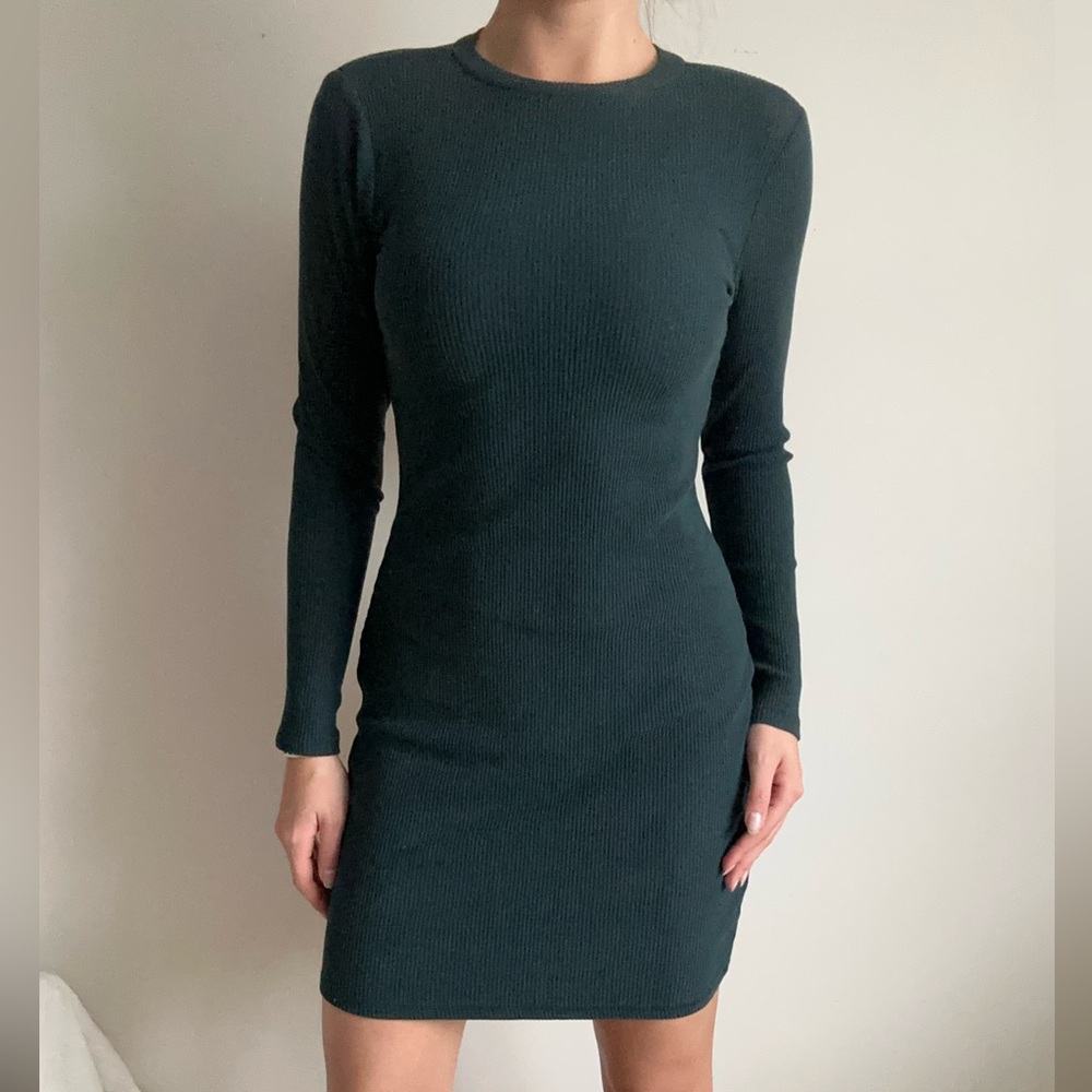 Elegant Dark Green Ribbed Long Sleeve Dress